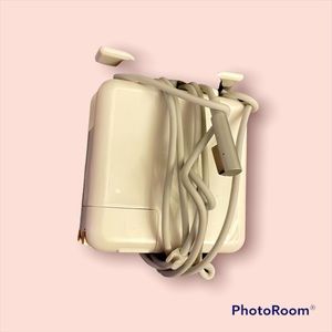 MacBook Pro old version charger